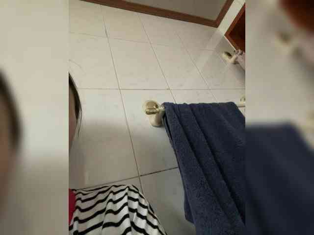 DiamondAnna Live Webcam on BongaCams