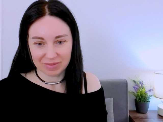 MiaFoxy's BongaCams show and profile