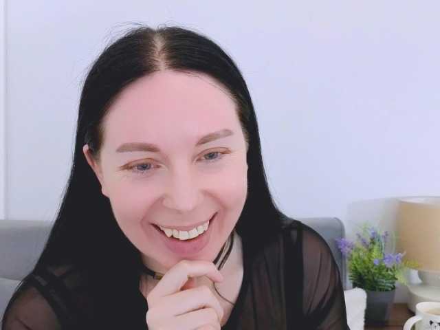 MiaFoxy's BongaCams show and profile