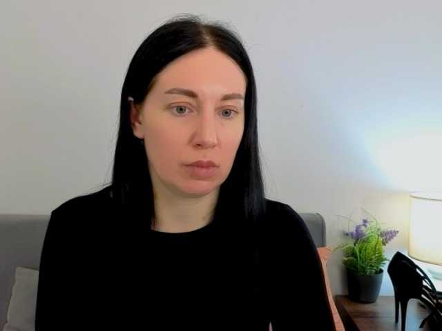 le modèle MiaFoxy est en webcam porno dans un show sur le site bongacams, il possède les tags suivants: White/Caucasian,Brunette,Trimmed