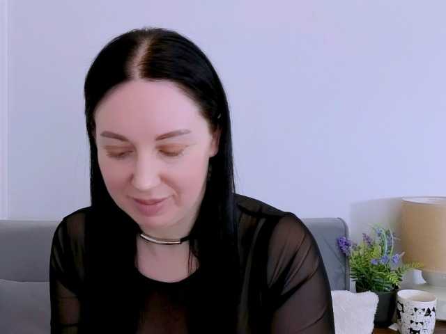 MiaFoxy's BongaCams show and profile