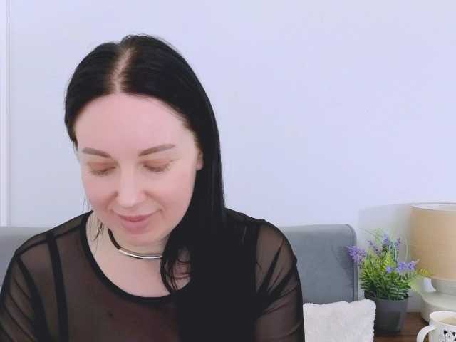 MiaFoxy's BongaCams show and profile