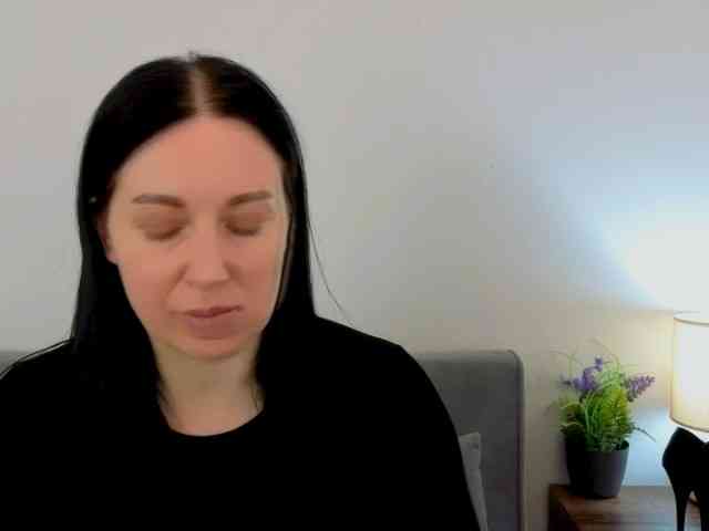 MiaFoxy Live Webcam on BongaCams