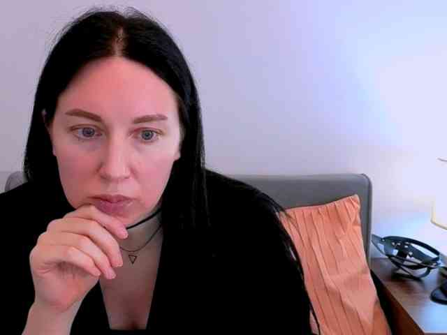 MiaFoxy Live Webcam on BongaCams