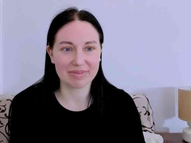 MiaFoxy Live Webcam on BongaCams