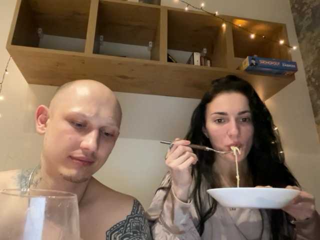 BestFriendsSex broadcasting live