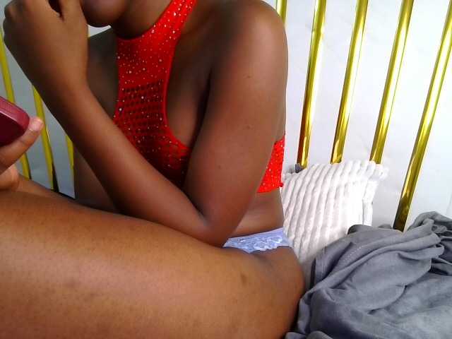 Brownchickebony's BongaCams show and profile