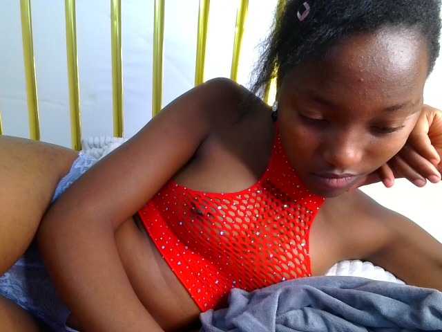 Brownchickebony's BongaCams show and profile