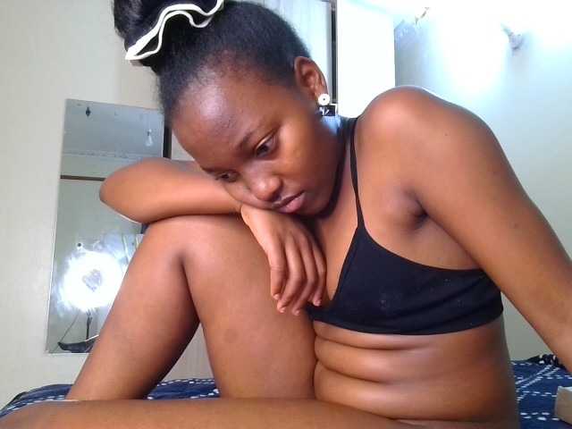 Brownchickebony's BongaCams show and profile