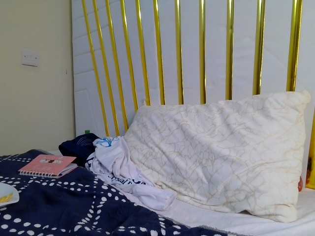 Brownchickebony's BongaCams show and profile