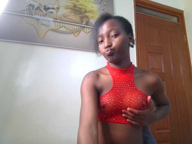 Brownchickebony's BongaCams show and profile