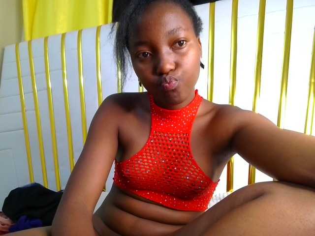 Brownchickebony's BongaCams show and profile