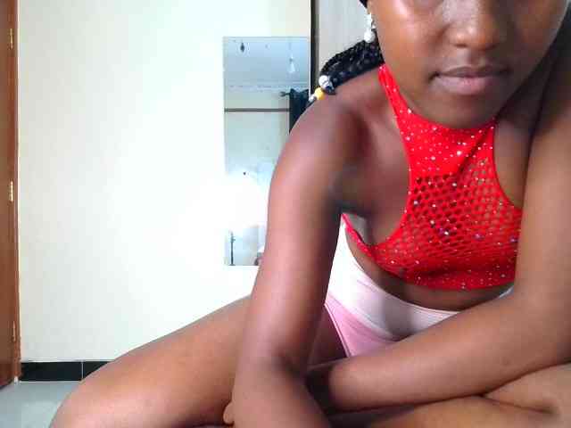 Brownchickebony webcam