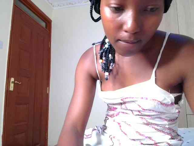 Brownchickebony webcam