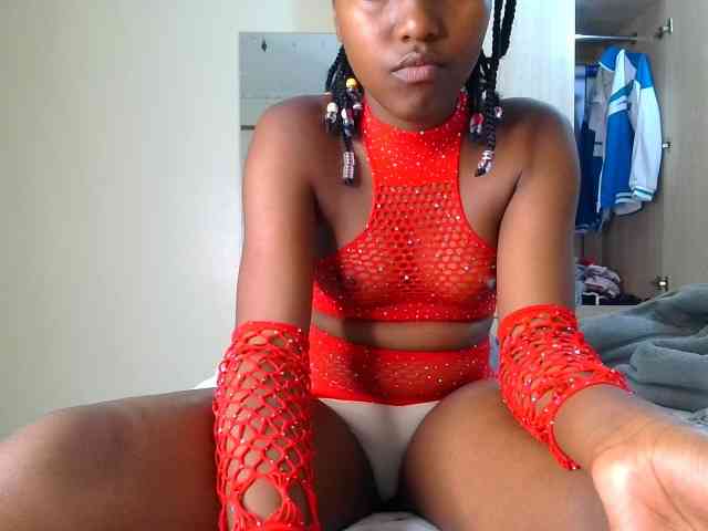 Brownchickebony webcam