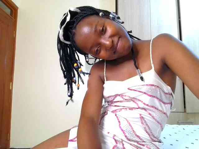 Brownchickebony webcam