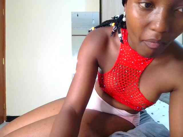 Brownchickebony webcam
