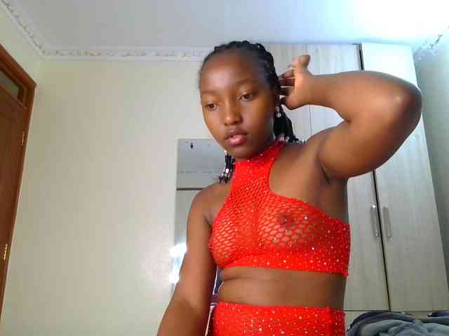 Brownchickebony webcam