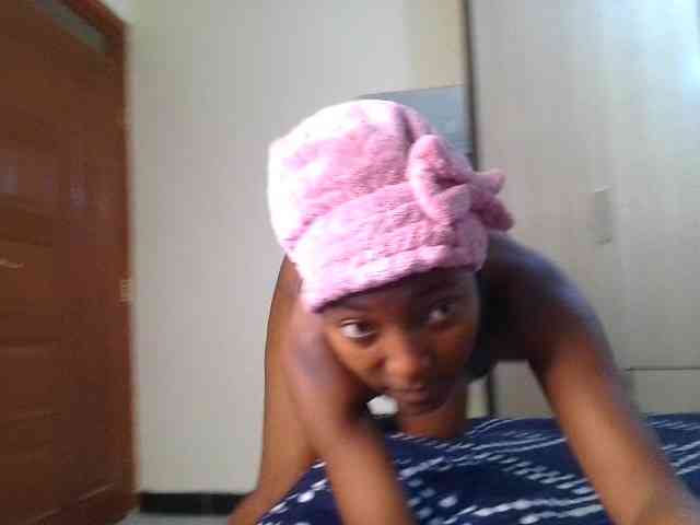 Brownchickebony webcam