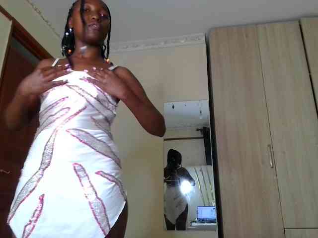 Brownchickebony webcam