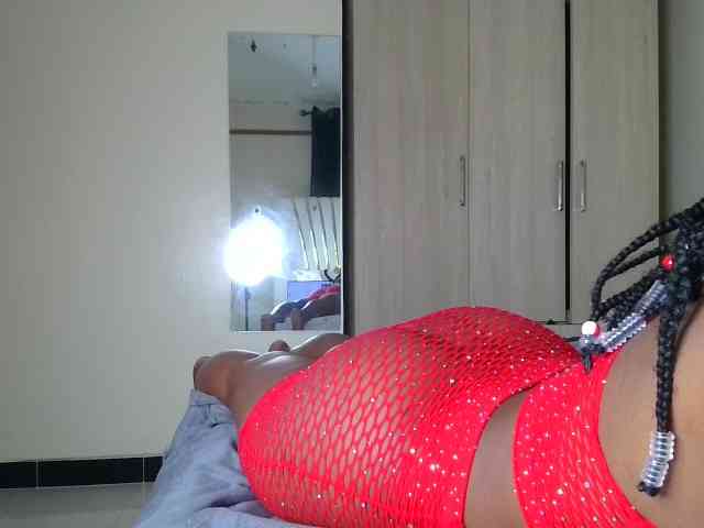 Brownchickebony webcam