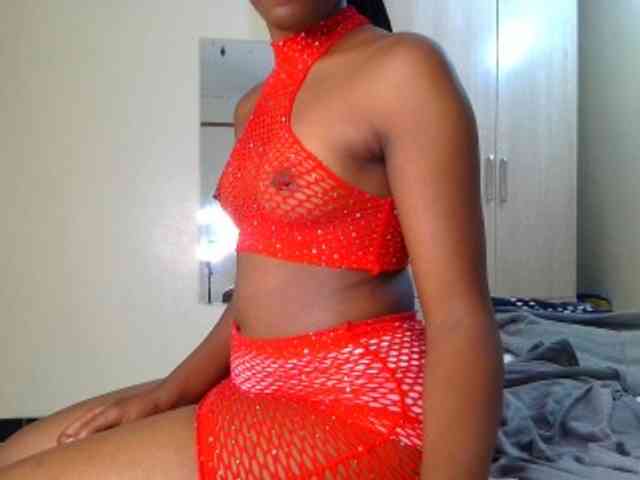 Brownchickebony webcam