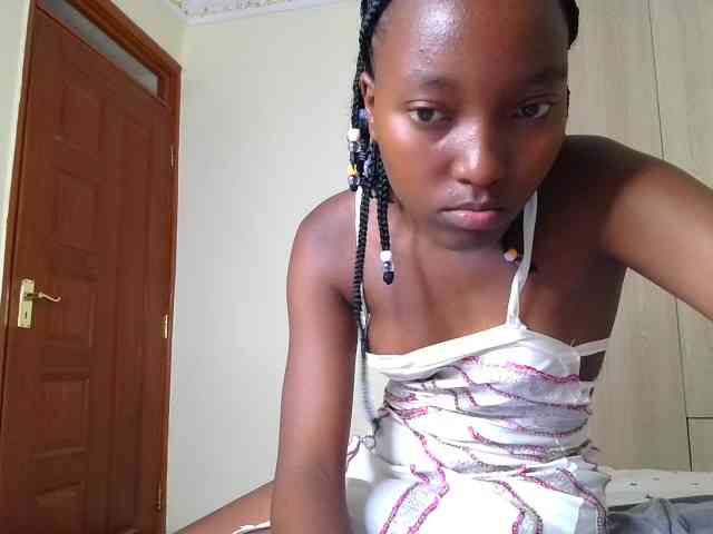 Brownchickebony webcam