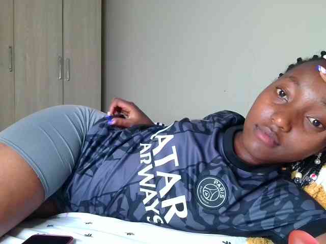 Brownchickebony webcam