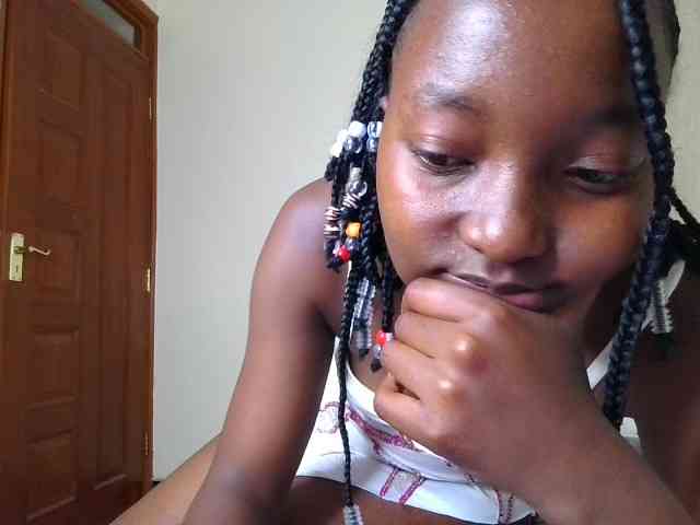 Brownchickebony webcam