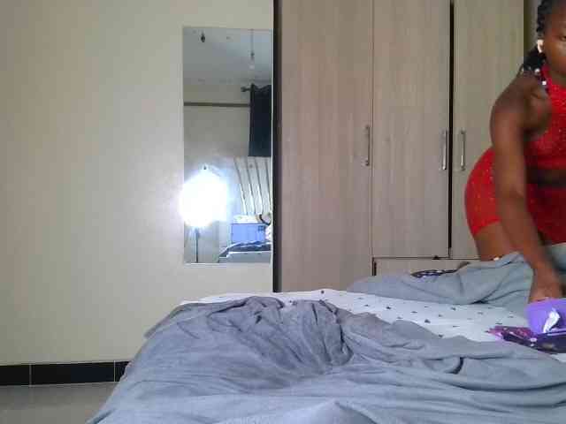 Brownchickebony webcam