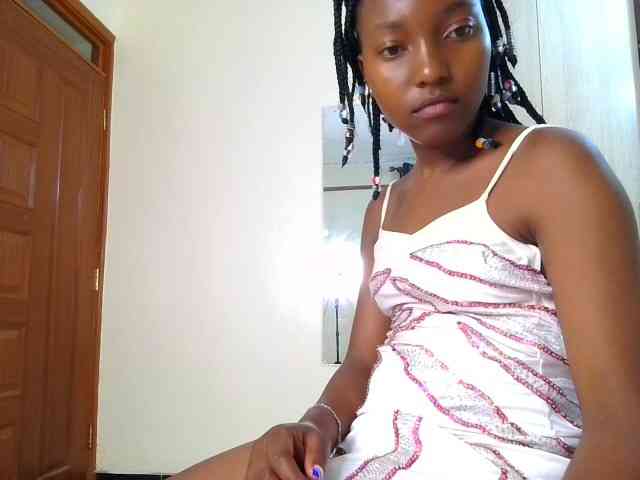 Brownchickebony webcam