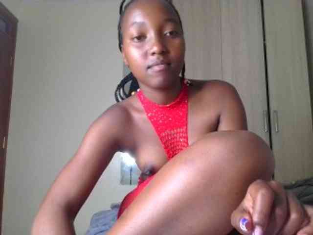 Brownchickebony webcam