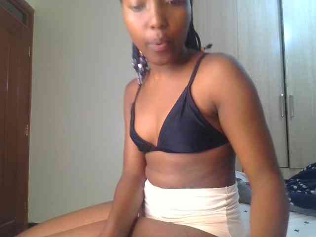 Brownchickebony webcam