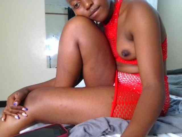 Brownchickebony webcam