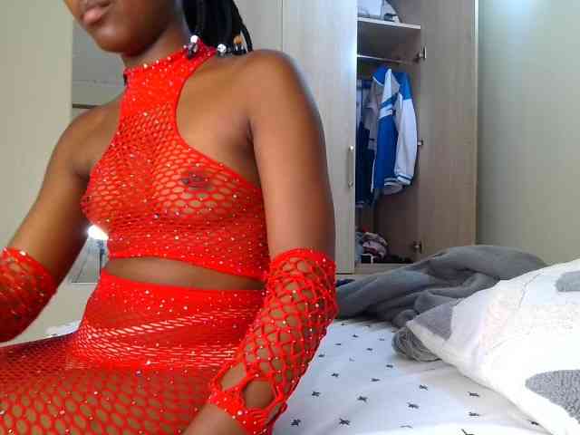 Brownchickebony webcam