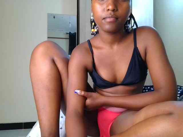 Brownchickebony webcam