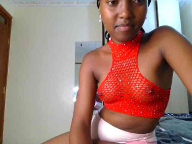 Brownchickebony webcam