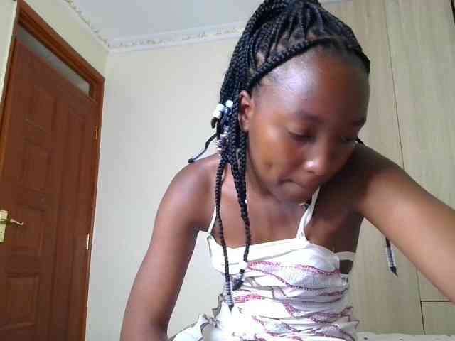 Brownchickebony webcam