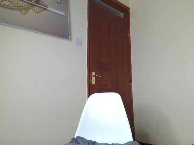 Brownchickebony webcam