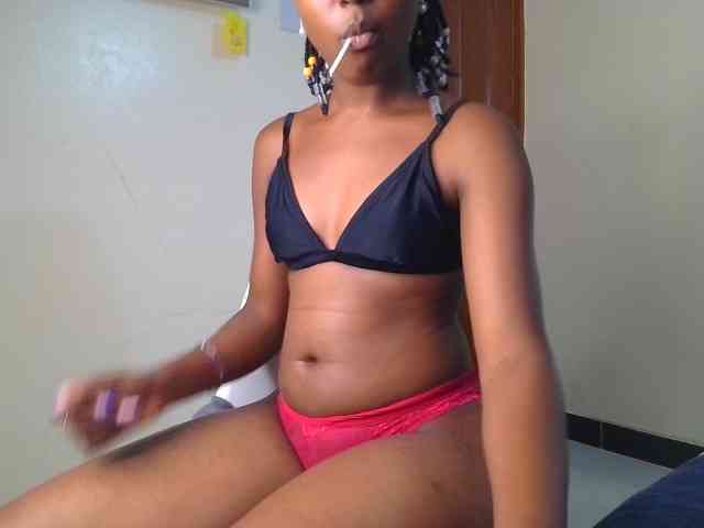 Brownchickebony webcam