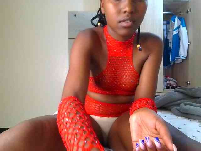 Brownchickebony webcam