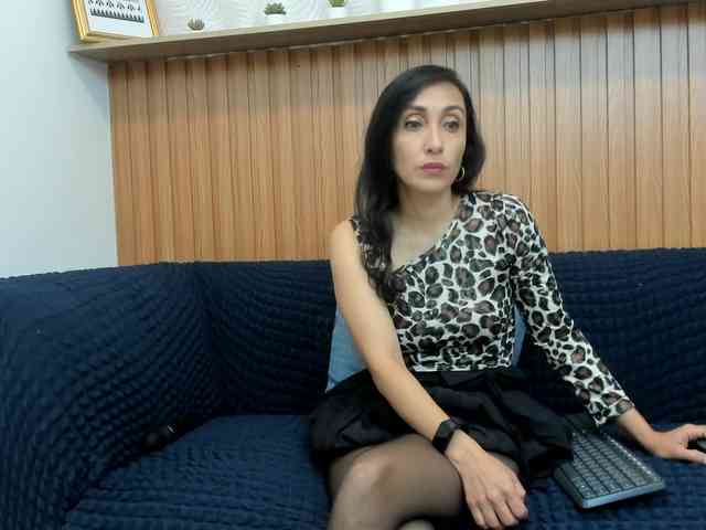 riley-reid-milf webcam