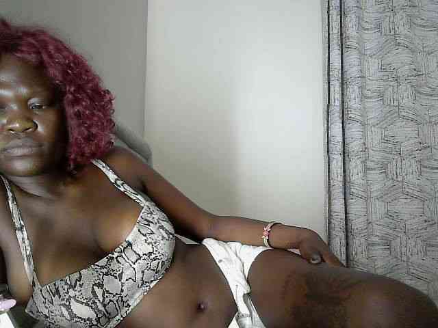 Ebonyshanti webcam