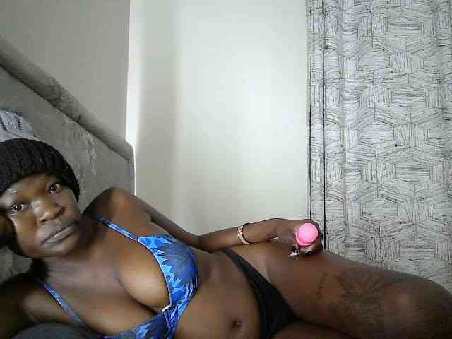 Ebonyshanti webcam