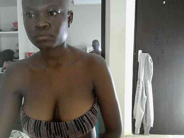 Ebonyshanti webcam