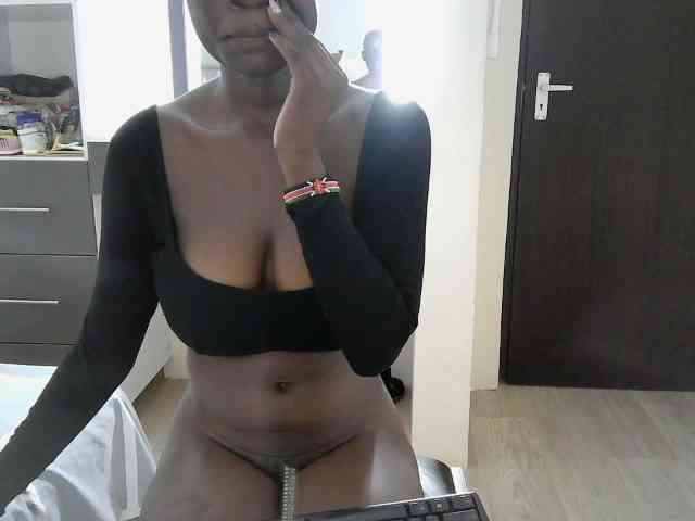Ebonyshanti webcam