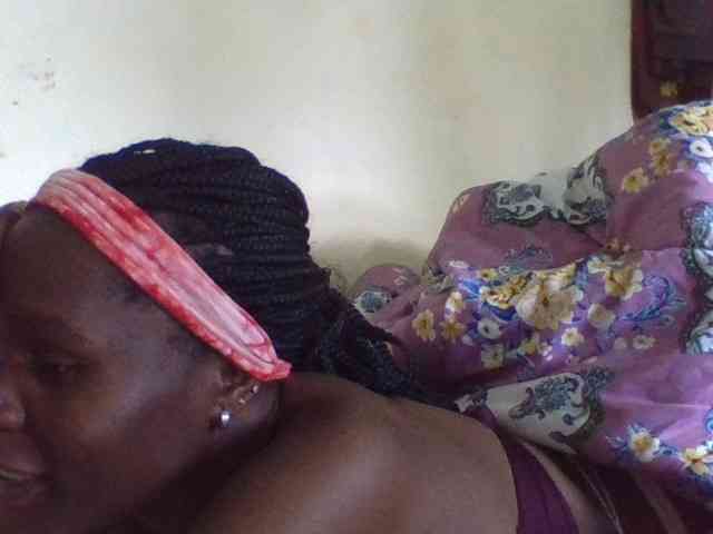 Sha-babe Live Webcam on BongaCams