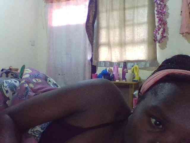 Sha-babe Live Webcam on BongaCams