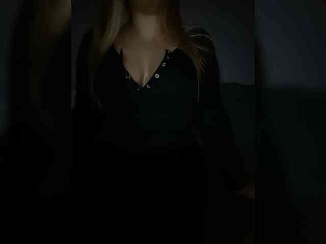 Akita27a Live Webcam on BongaCams