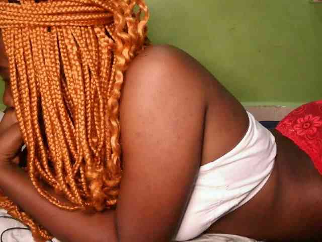 Cute-latasha Live Webcam on BongaCams